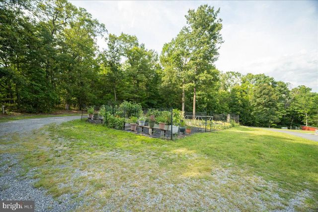 460 ROYS LN, Hedgesville, WV 25427