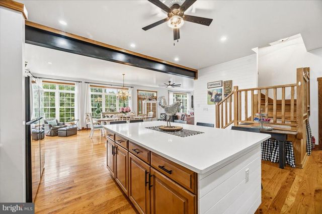 460 ROYS LN, Hedgesville, WV 25427