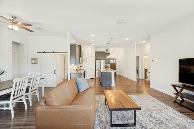 524 E Carol Street, Pilot Point, TX 76258