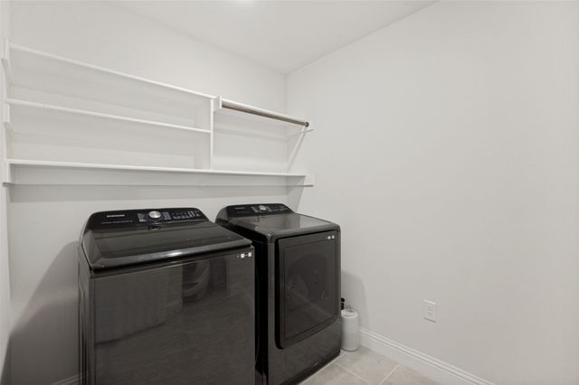 524 E Carol Street, Pilot Point, TX 76258