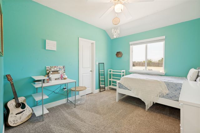 524 E Carol Street, Pilot Point, TX 76258