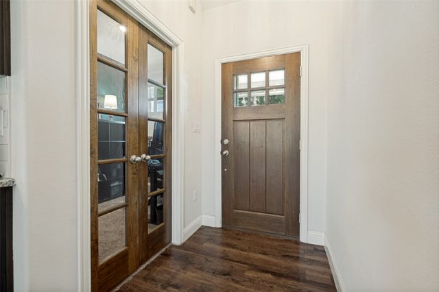 524 E Carol Street, Pilot Point, TX 76258