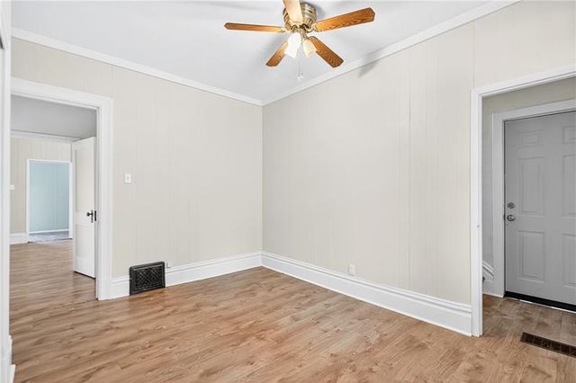 105 Center Ave, Mt Pleasant Boro, PA 15666