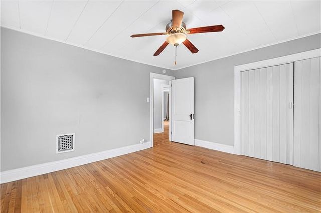 105 Center Ave, Mt Pleasant Boro, PA 15666