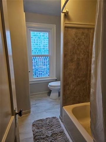 105 Center Ave, Mt Pleasant Boro, PA 15666