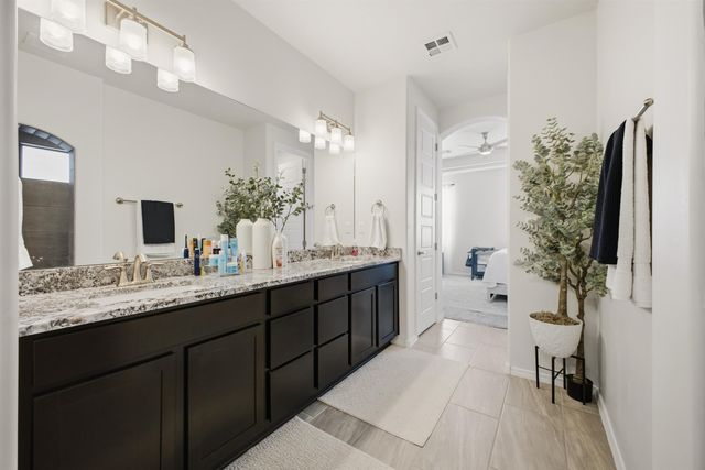 7424 Redbloom Road NW, Albuquerque, NM 87114