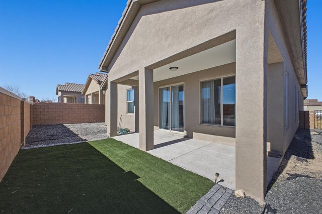 7424 Redbloom Road NW, Albuquerque, NM 87114