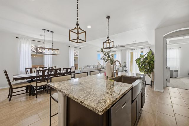 7424 Redbloom Road NW, Albuquerque, NM 87114