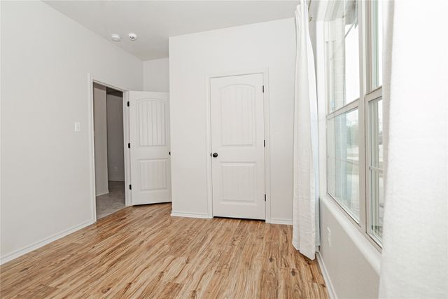 345 Chestnut Lane, Ponder, TX 76259