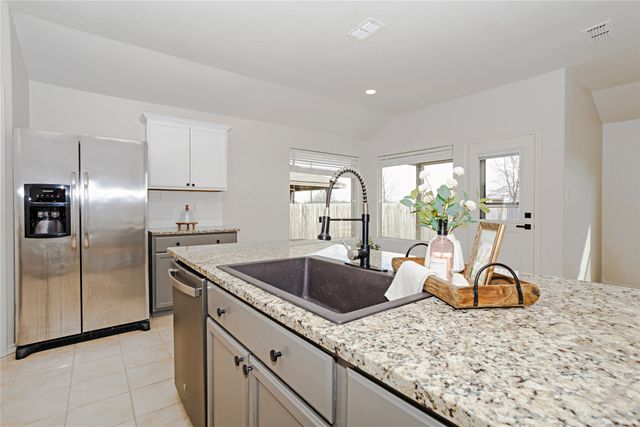 345 Chestnut Lane, Ponder, TX 76259