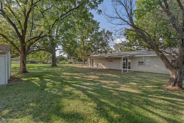 1106 Caroline Drive, Bossier City, LA 71112
