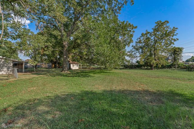1106 Caroline Drive, Bossier City, LA 71112