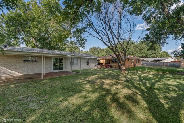 1106 Caroline Drive, Bossier City, LA 71112