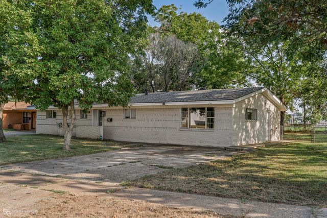 1106 Caroline Drive, Bossier City, LA 71112