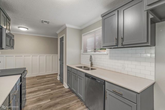 1106 Caroline Drive, Bossier City, LA 71112