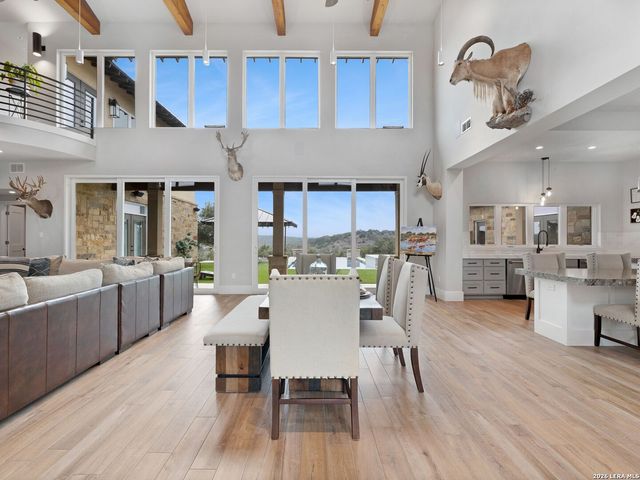 298 Table Rock, Helotes, TX 78023