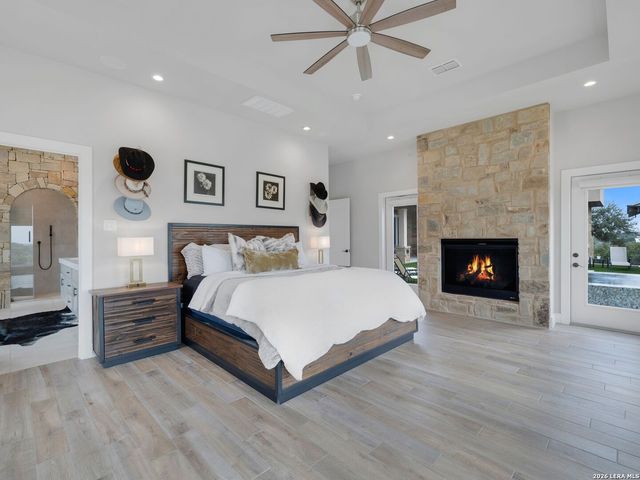 298 Table Rock, Helotes, TX 78023