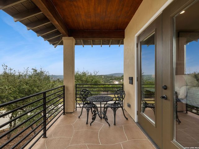 298 Table Rock, Helotes, TX 78023