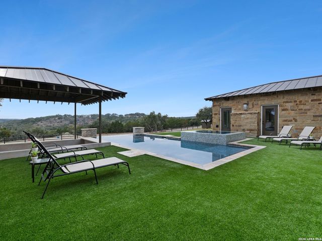 298 Table Rock, Helotes, TX 78023