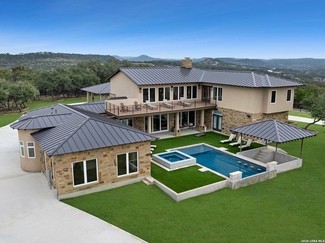 298 Table Rock, Helotes, TX 78023