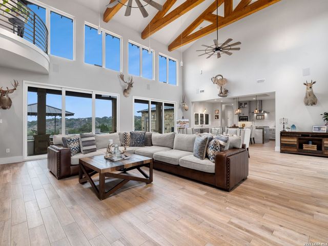 298 Table Rock, Helotes, TX 78023