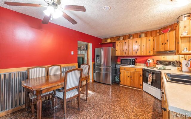 11240 State Highway E, Rolla, MO 65401