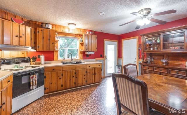 11240 State Highway E, Rolla, MO 65401