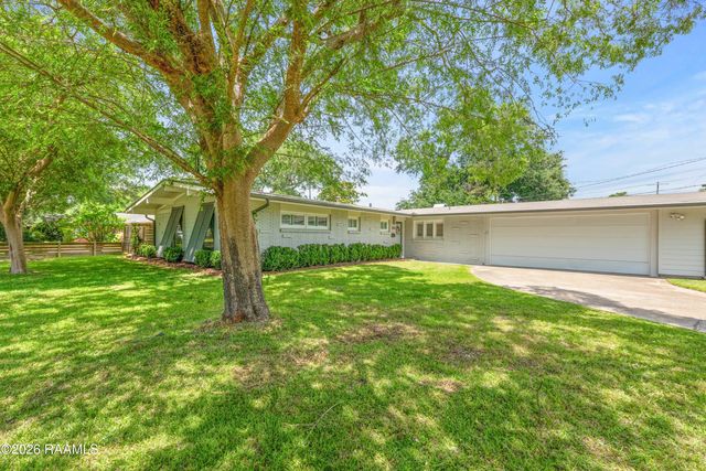 204 W Saint Louis Street, Lafayette, LA 70506