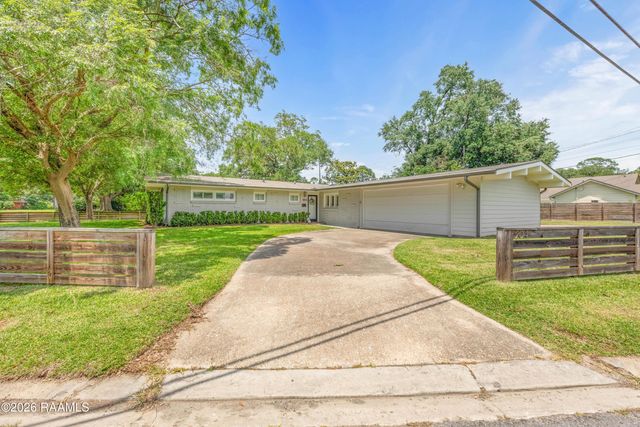 204 W Saint Louis Street, Lafayette, LA 70506