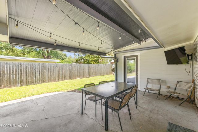 204 W Saint Louis Street, Lafayette, LA 70506