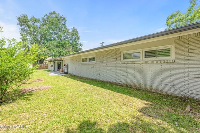 204 W Saint Louis Street, Lafayette, LA 70506