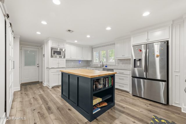 204 W Saint Louis Street, Lafayette, LA 70506