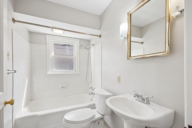 226 E Beechwold Boulevard, Columbus, OH 43214