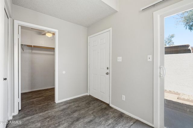 1342 W EMERALD Avenue 250, Mesa, AZ 85202