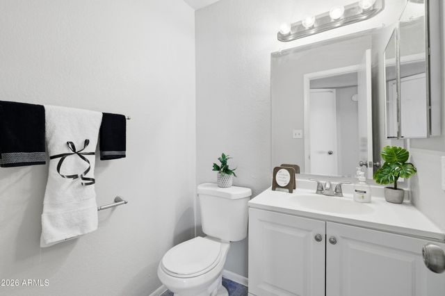 1342 W EMERALD Avenue 250, Mesa, AZ 85202