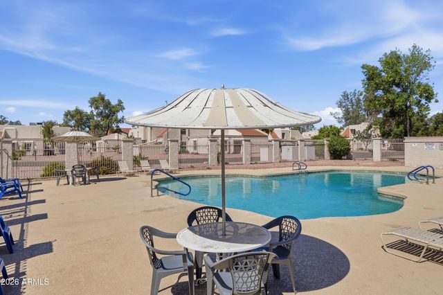 1342 W EMERALD Avenue 250, Mesa, AZ 85202