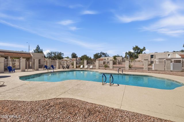 1342 W EMERALD Avenue 250, Mesa, AZ 85202