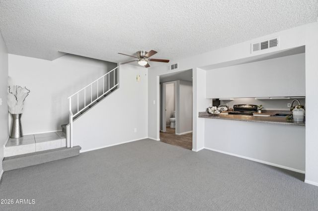 1342 W EMERALD Avenue 250, Mesa, AZ 85202