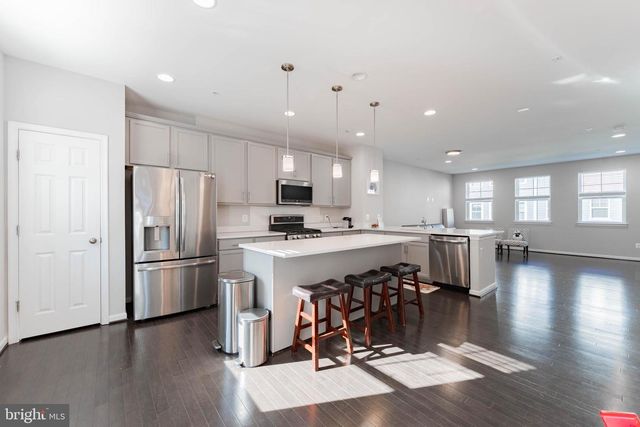 14302 POTOMAC HEIGHTS LN, Rockville, MD 20850