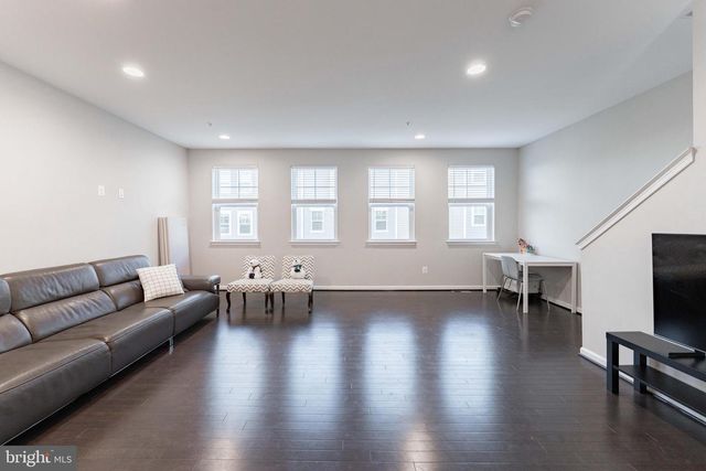 14302 POTOMAC HEIGHTS LN, Rockville, MD 20850