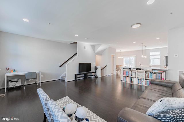 14302 POTOMAC HEIGHTS LN, Rockville, MD 20850