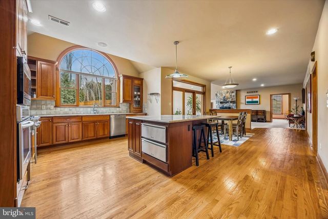 839 FOXFIELD RD, Ambler, PA 19002