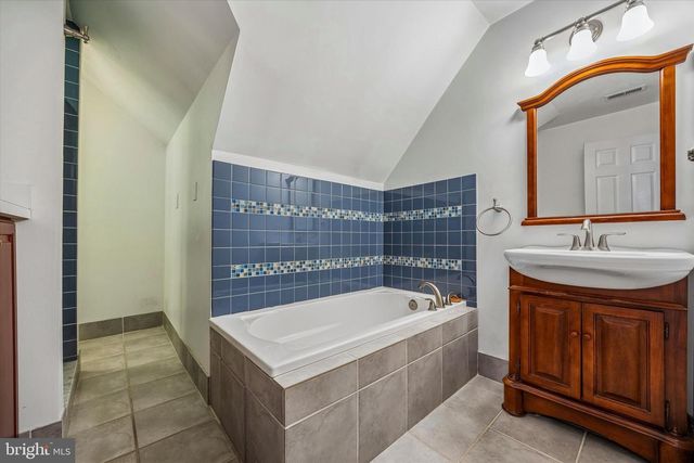 839 FOXFIELD RD, Ambler, PA 19002