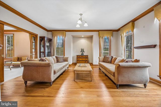 839 FOXFIELD RD, Ambler, PA 19002