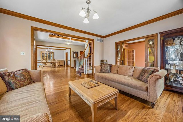 839 FOXFIELD RD, Ambler, PA 19002