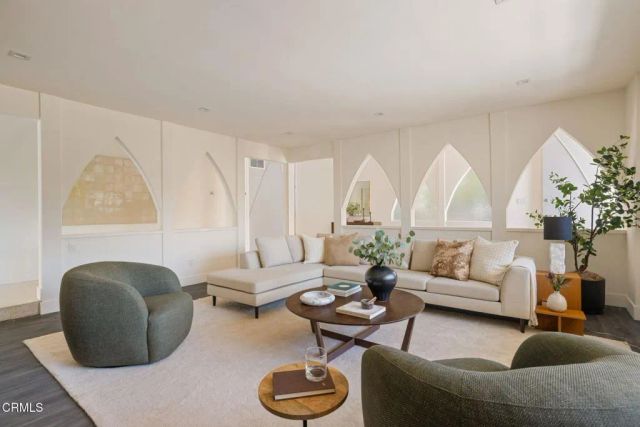 1919 Deermont Road, Glendale, CA 91207