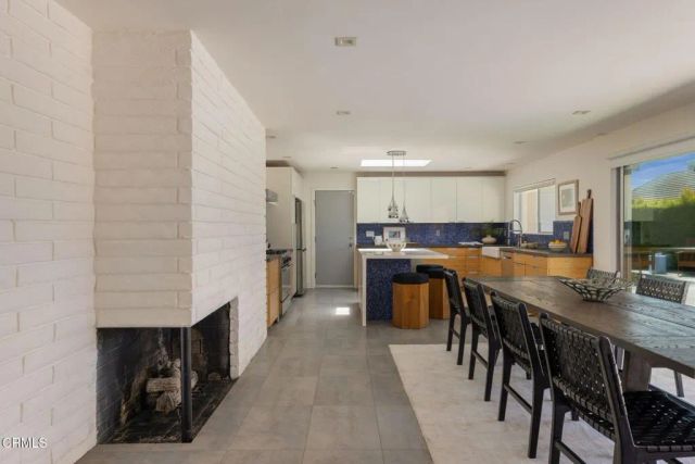 1919 Deermont Road, Glendale, CA 91207