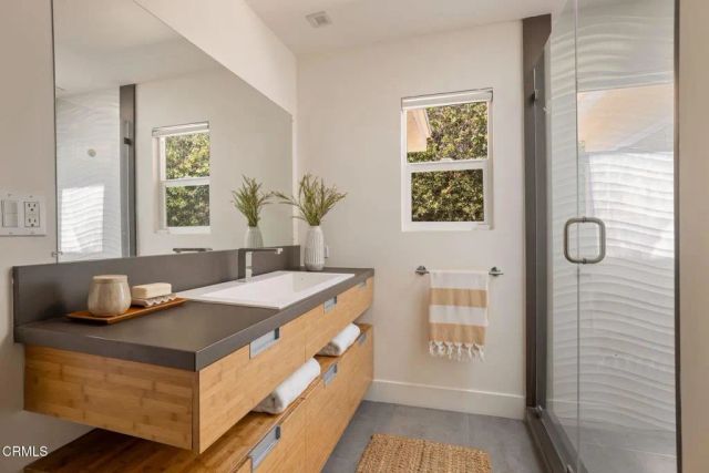 1919 Deermont Road, Glendale, CA 91207