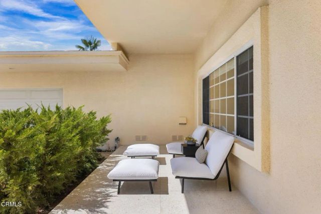 1919 Deermont Road, Glendale, CA 91207