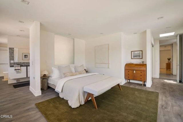 1919 Deermont Road, Glendale, CA 91207